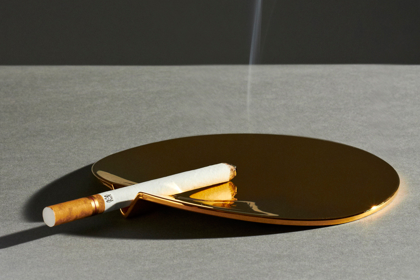 24-carat-gold-plated-fetish-ashtray-by-joe-doucet-3